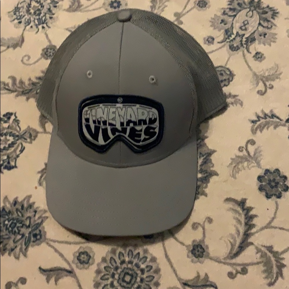 Vineyard Vines Trucker cap.